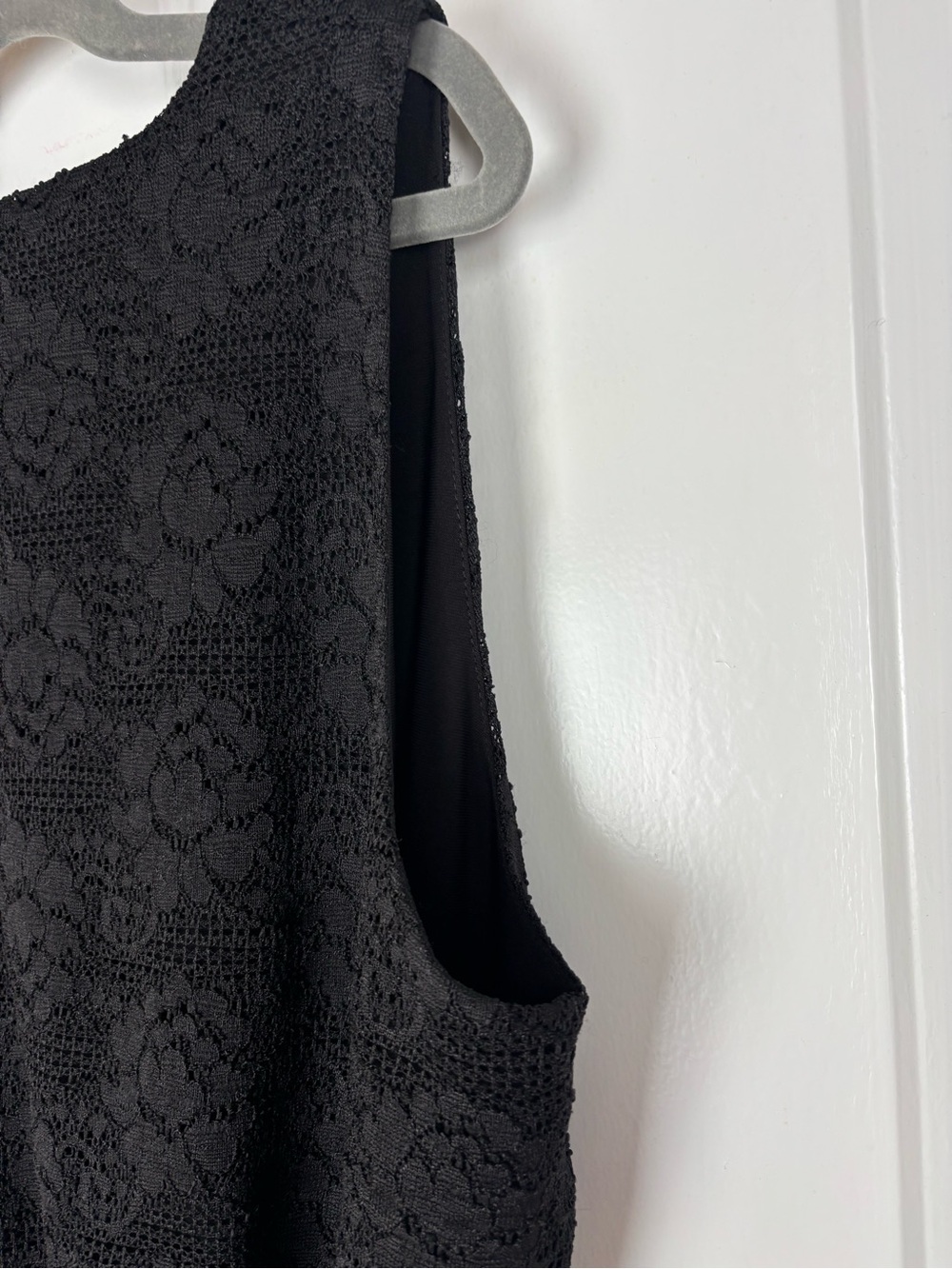 WHBM White House Black Market Black Lace Peplum Tank Top NWT Medium Career - Picture 10 of 11